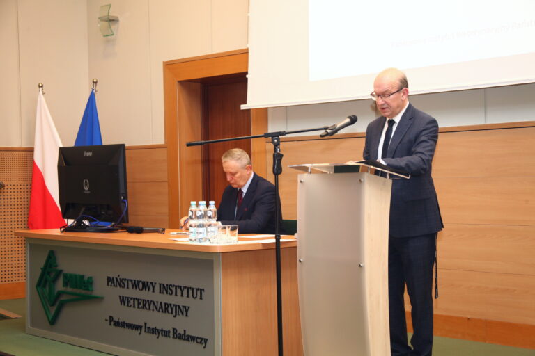 Sesja naukowa Działów Badawczych Państwowego Instytutu Weterynaryjnego – Państwowego Instytutu Badawczego w Puławach