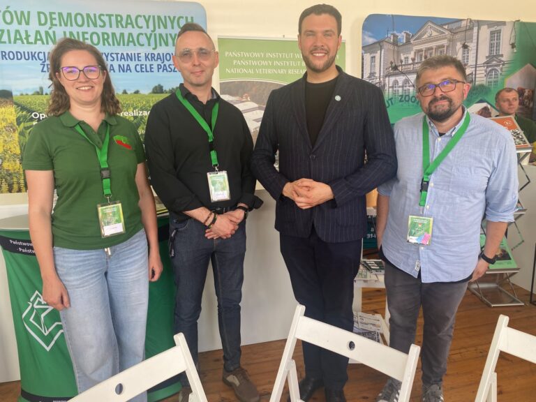 Pracownicy naukowi PIWet-PIB uczestniczyli w VII Krajowych Dniach Pola Szepietowo 2026